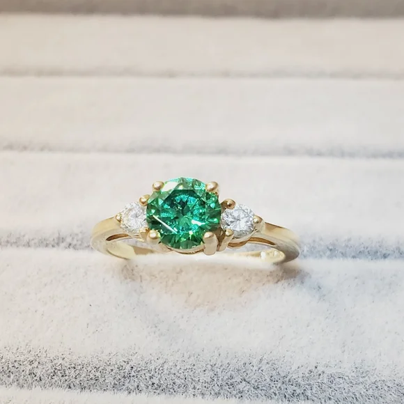 14k Solid Yellow Gold Round Brilliant Cut Green Emerald & Diamond Ring - Picture 8 of 12